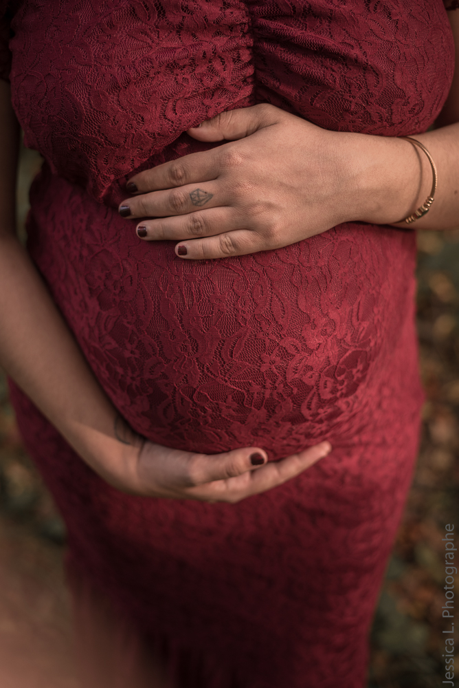 séance photo de grossesse en extérieur