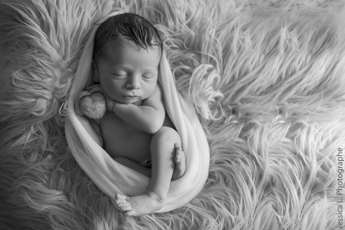 Lire la suite à propos de l’article Séance photo nouveau-né à domicile