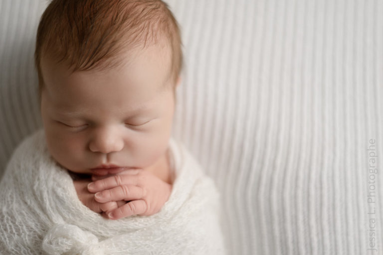 Lire la suite à propos de l’article Séance photo nouveau-né : Mathilde